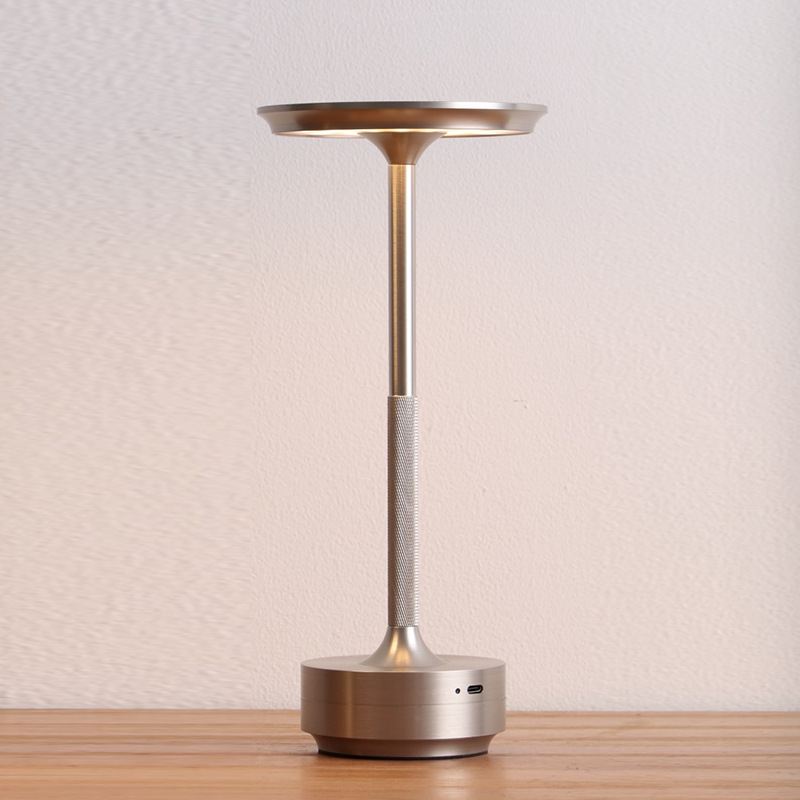 Lámpara decorativa Simple de aleación de aluminio, luz LED nocturna, atmósfera regulable infinita, lámpara de escritorio táctil recargable portátil Retro: Verde / Plata