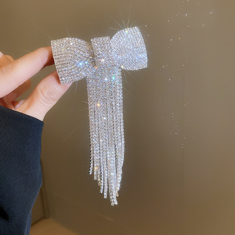 Horquilla con flecos y lazo de diamantes de imitación para mujer, Clip para el cabello con temperamento a la , accesorios para el cabello de lujo ligeros coreanos, Color dorado y plateado: Color amarillo dorado claro