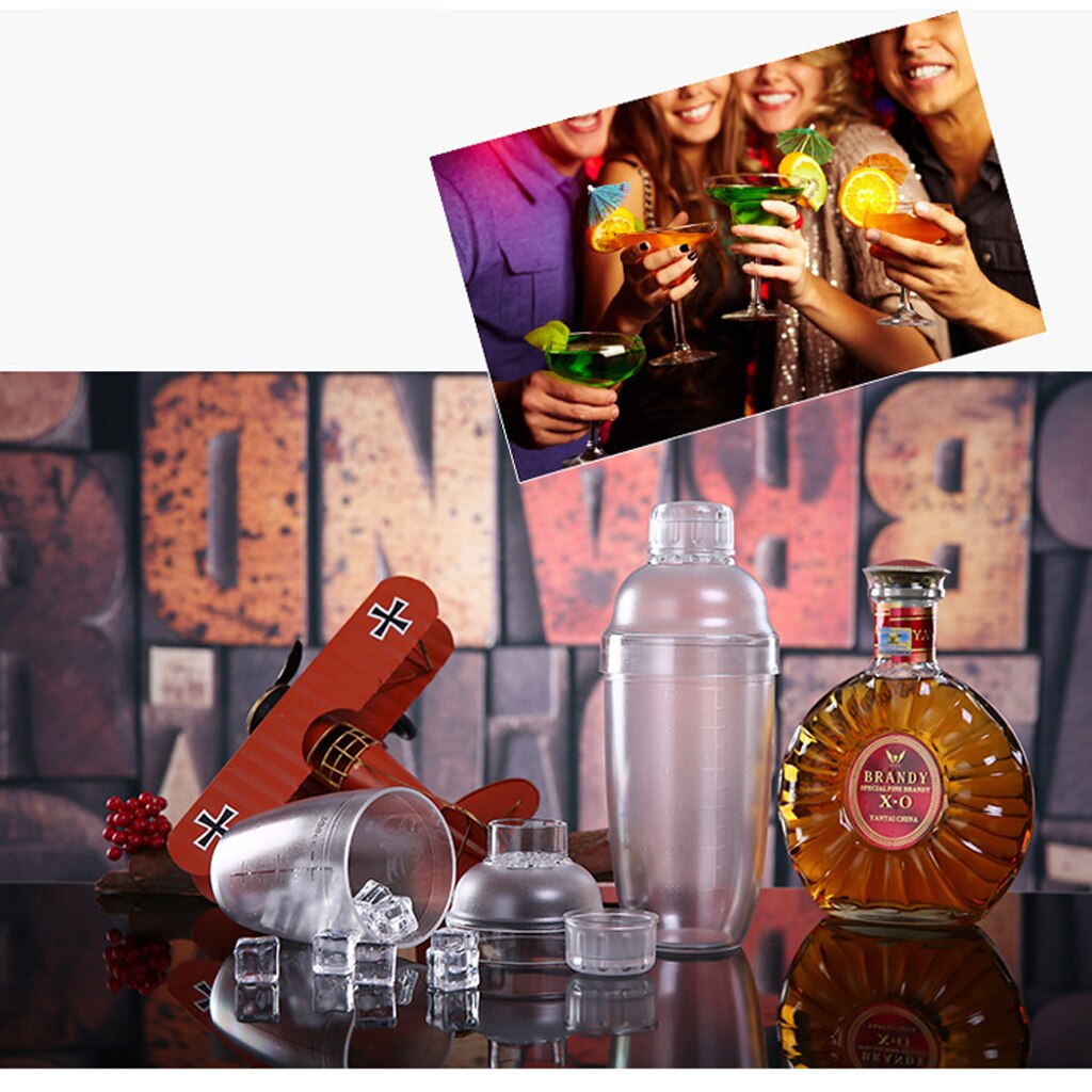 Plastic Cocktail Shaker Mixer Drink with Measurement Bartender Tool Cocktail Shaker Drink Mixer Iced Coffee Maker