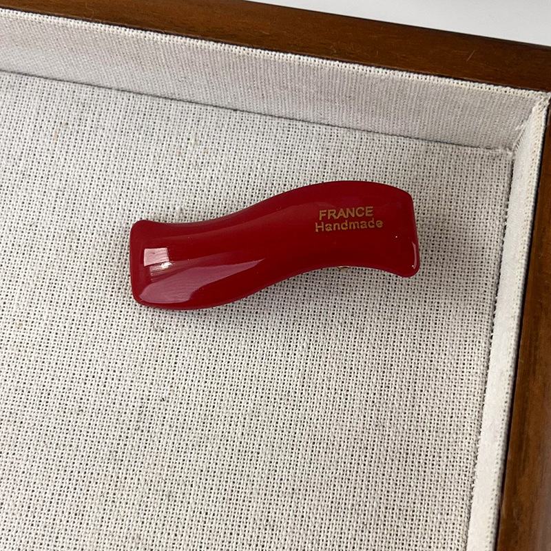 Retro Eenvoudige Golvende Acetaat Vorm Haarspeldjes Vrouw Meisjes Zoete Prachtige Haarspelden Kleurrijke Haarspeldjes Mode Haaraccessoires Nieuw: Rood