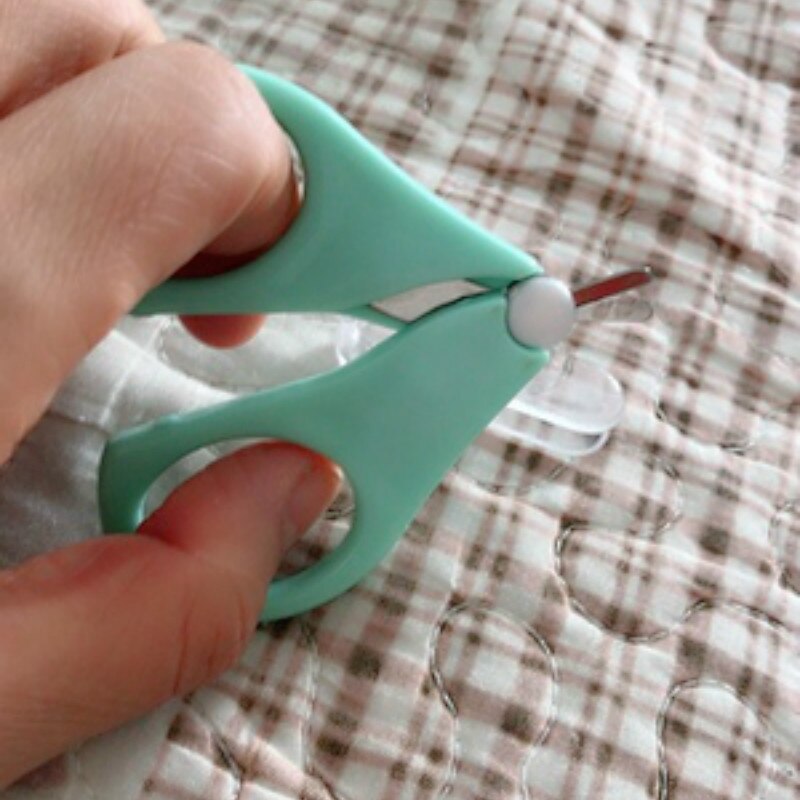 Mignon pratique sécurité coupe-ongles ciseaux Cutter pour -né quotidien bébé ongles coquille cisaillement manucure outil bébé ongles ciseaux