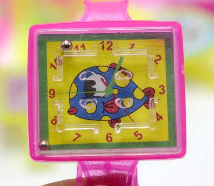 200 stks/partij Kleurrijke Bal Doolhof Spel Puzzel Labyrint Horloge Speelgoed voor Meisjes Jongens Kids