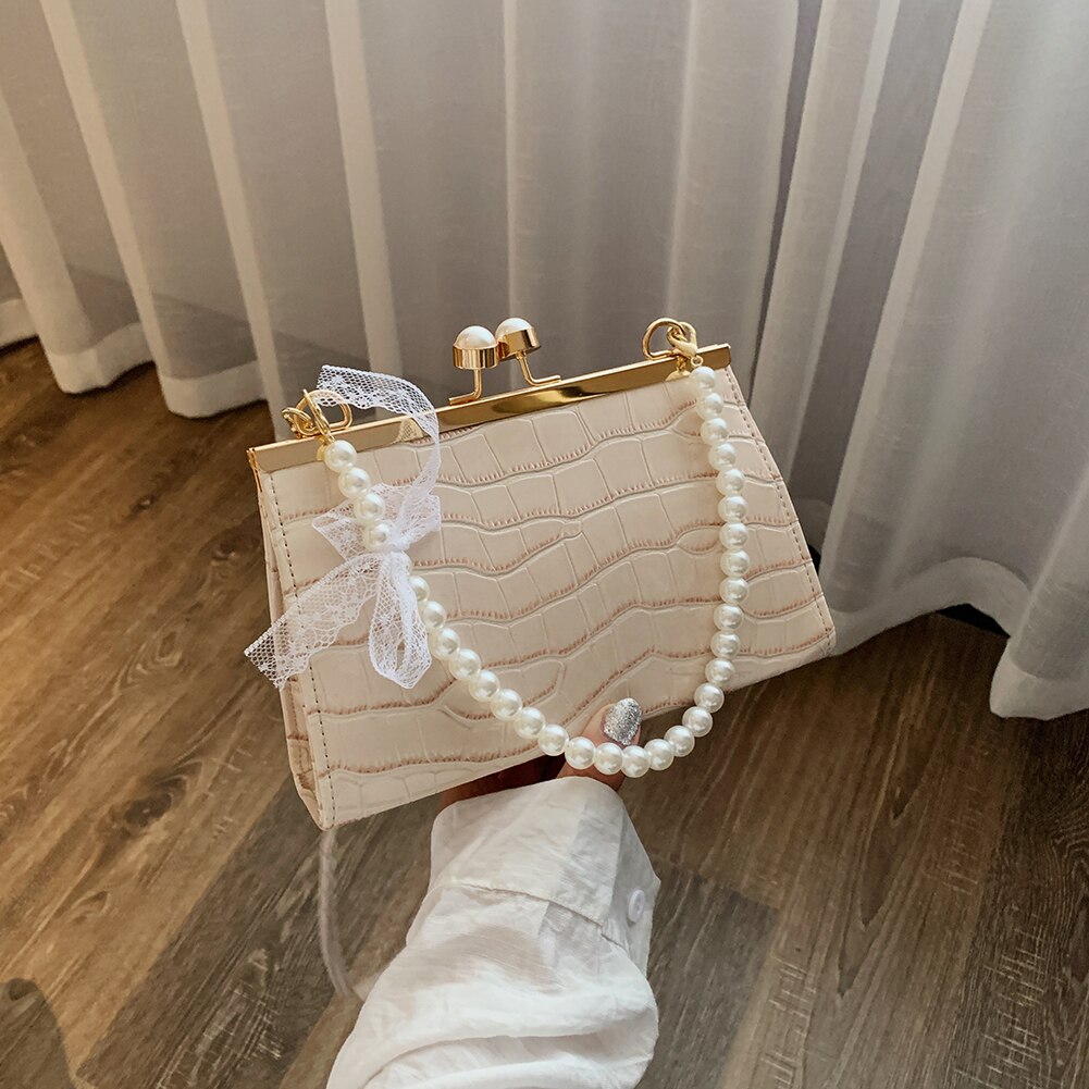 Retro Alligator Pattern Crossbody Bag For Women Clip Buckle Pearl Chain Bag PU Leather Small Shoulder Bag Square Handbags: Camel