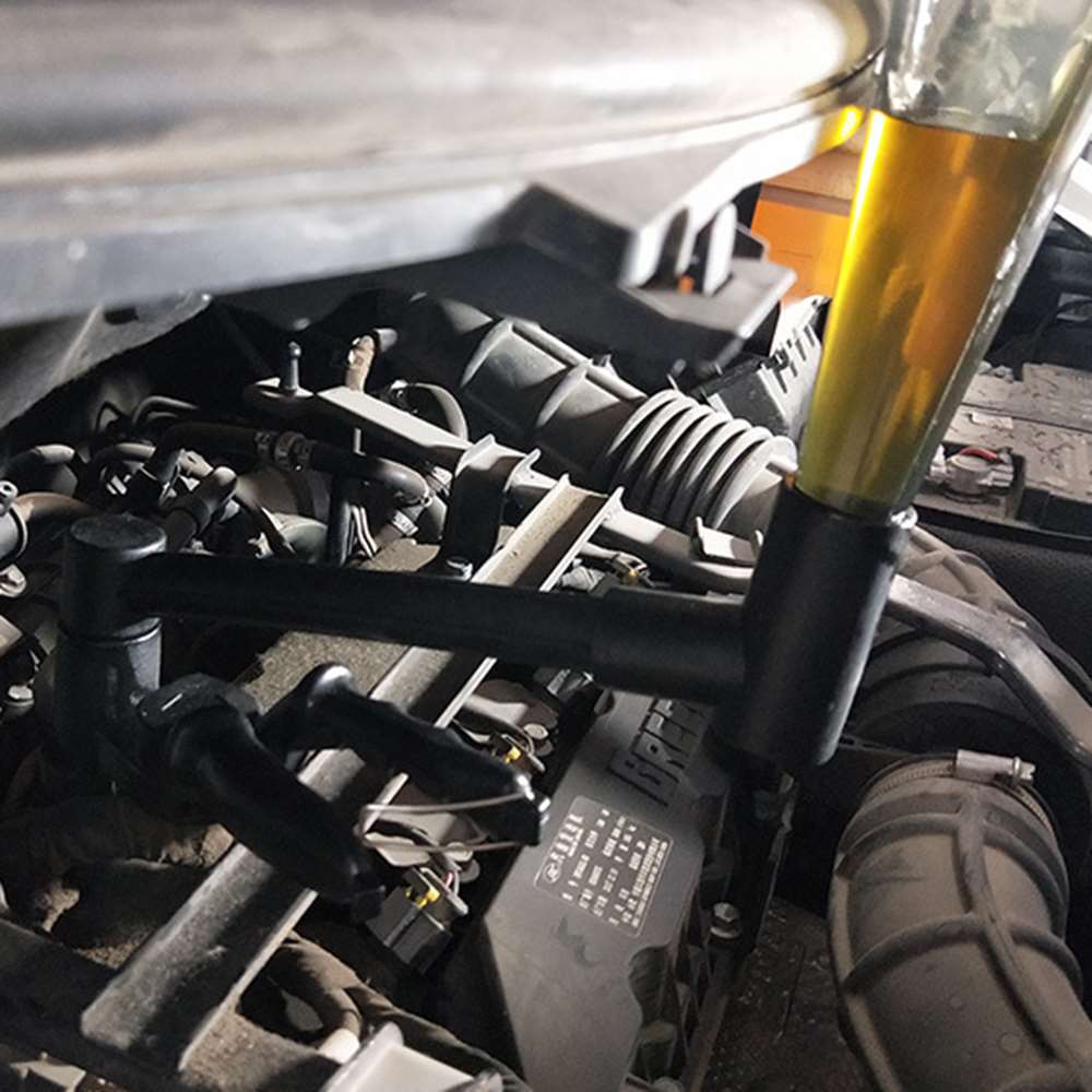 Plastic Universal Vehicles Car Engine Oil Funnel Adapters Set With Clamp Easy To See Oil Flow