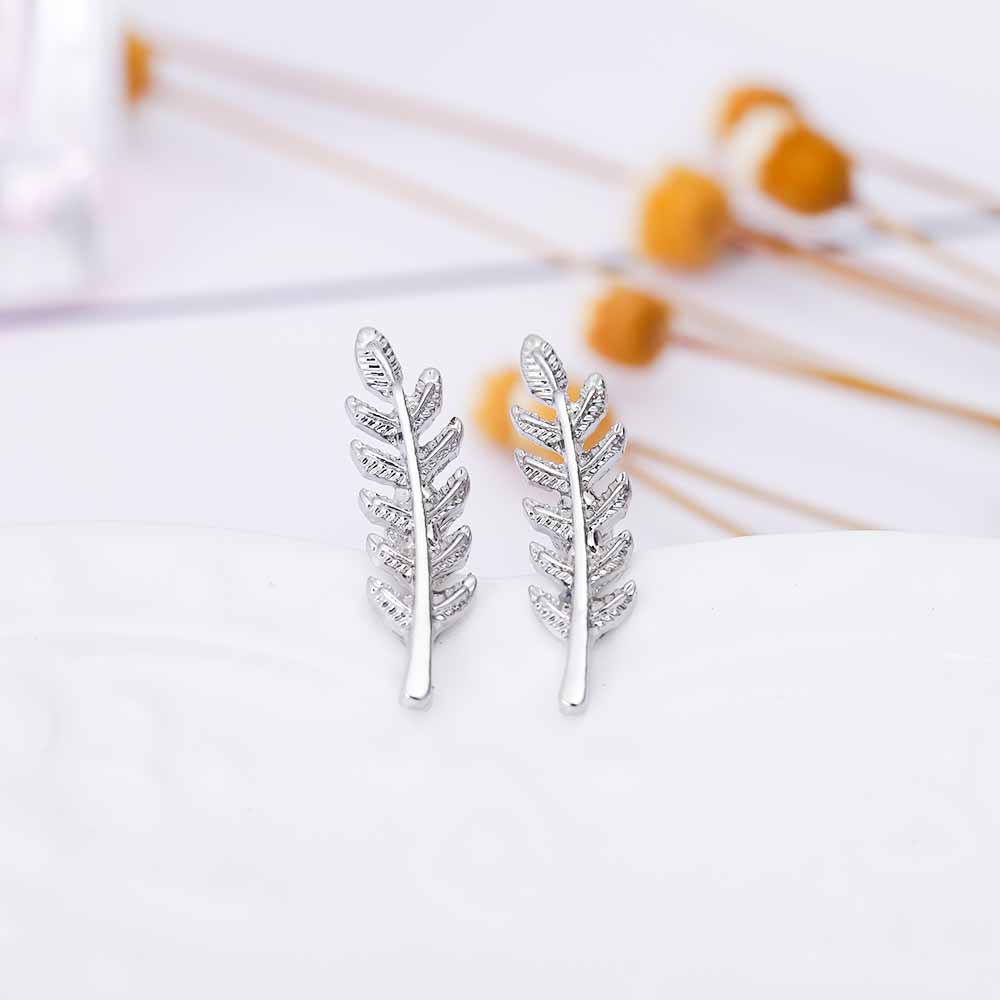 KISSWIFE Vintage Leaves Earrings for women Beautiful tree leave Earrings or like Feather Earrings Ear clip: Silver Plated
