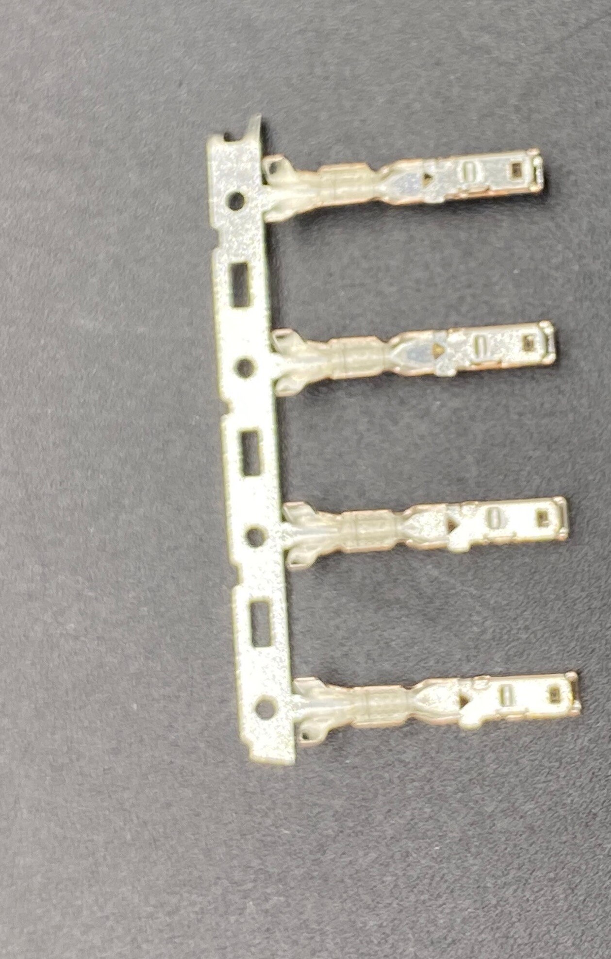 4PIN for Mazda hairspring heating connector for Honda CRV fuse box cable wire line: 4pcs female pin