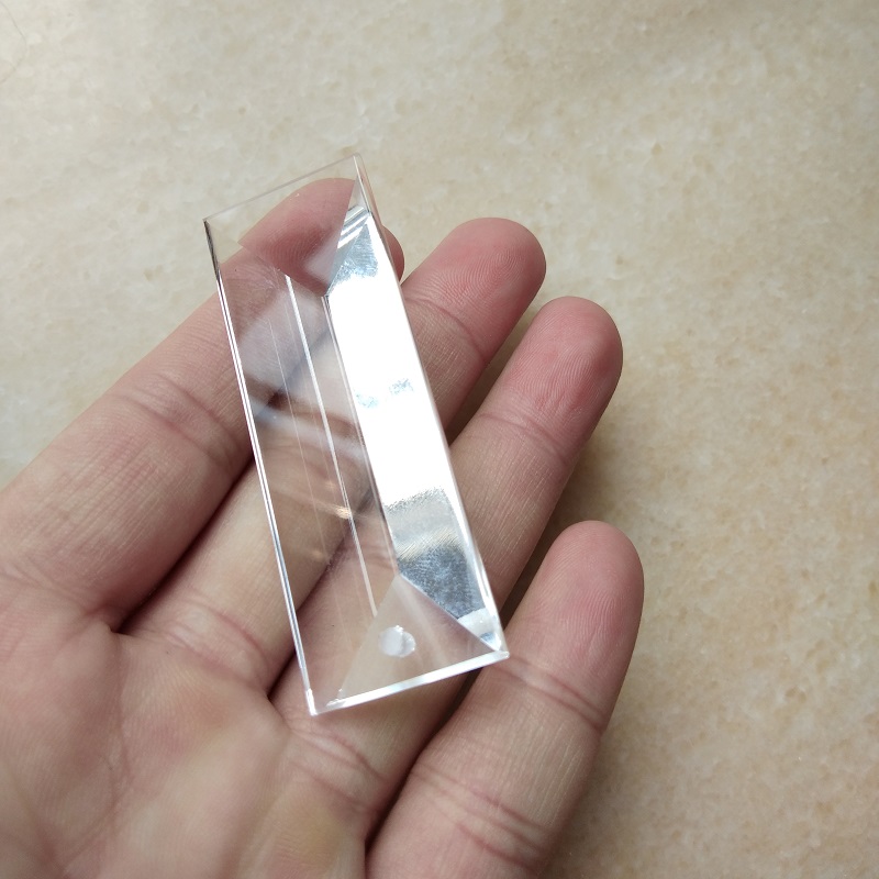 10 unids/lote 22*63MM máquina de pulir de la máquina claro de cristal de triángulo barra de vidrio lámpara de prisma de cristal en 1 agujeros Accesorios