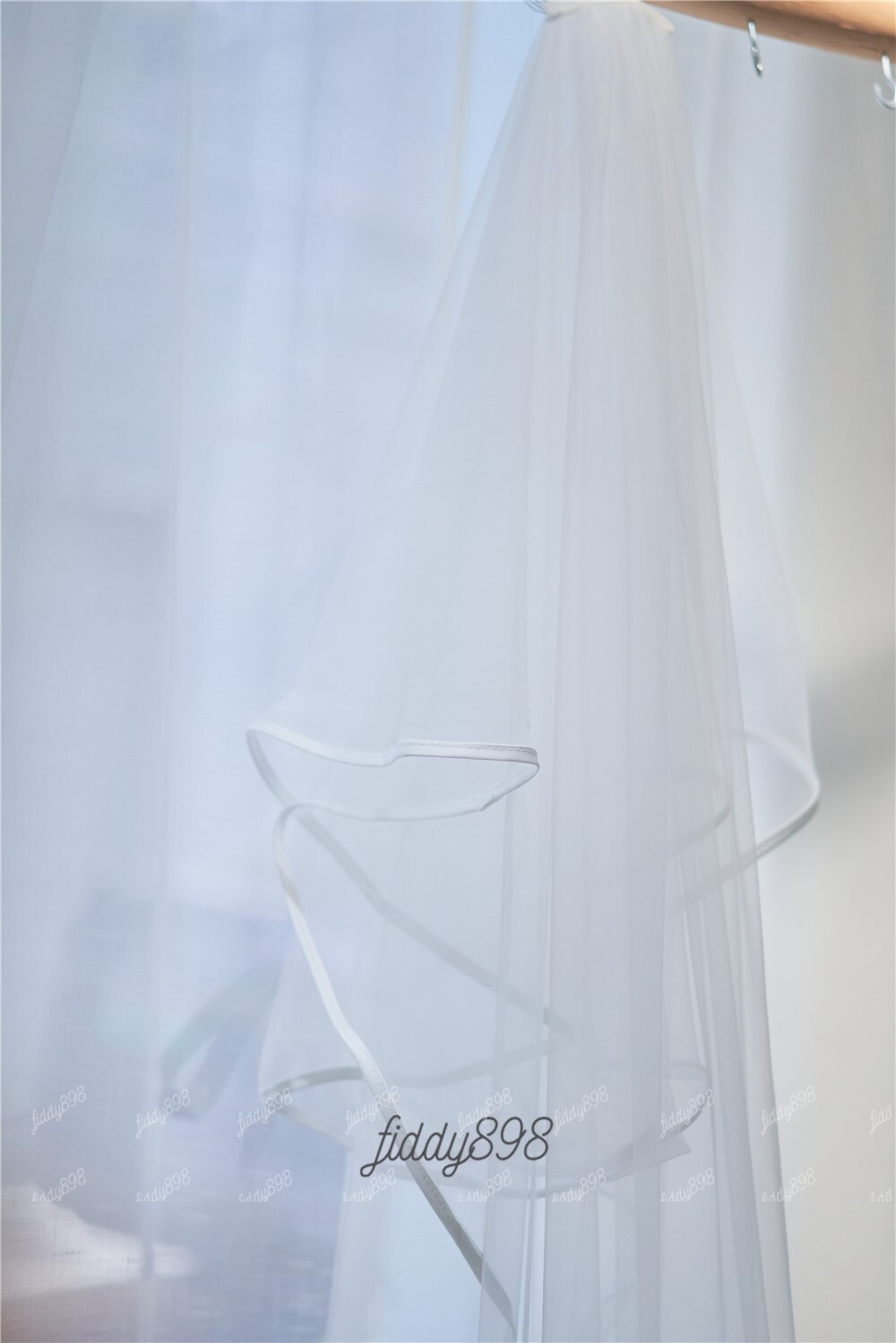 Elegante Bruid Bruiloft Sluier Lange Bridal Veils Met Kam 2 Meter 2 Layer Ribbon Edge Bruiloft Accessoires Voile Mariage welon: WHITE