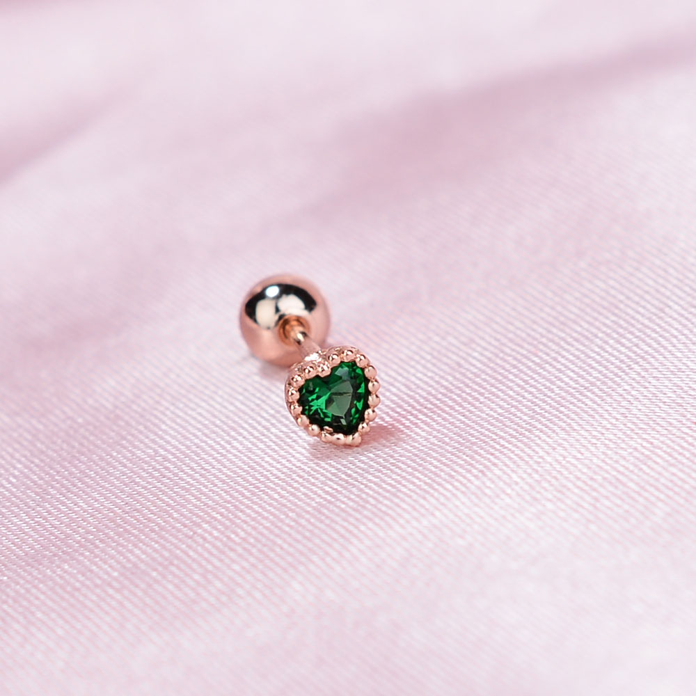 1 Pza lindo minimalista Mini pendiente con forma de corazón brillante cristal colorido CZ tornillo trasero pequeño cartílago Piercing pendiente joyería: Zinc negro plateado