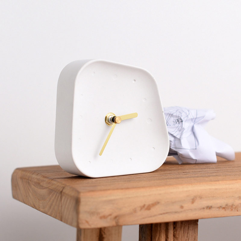 Horloge de Table béton muet | Accessoires de décoration de maison, ciment en forme de géométrie, décoration de bureau, petite horloge de bureau