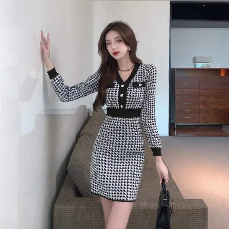Schwarze Häkelkleider für Damen, Herbst und Winter, in Weiß, Ich bin Ausverkauf, ästhetisches, trendiges Kpop-Strickkleid für Damen: L / Beige