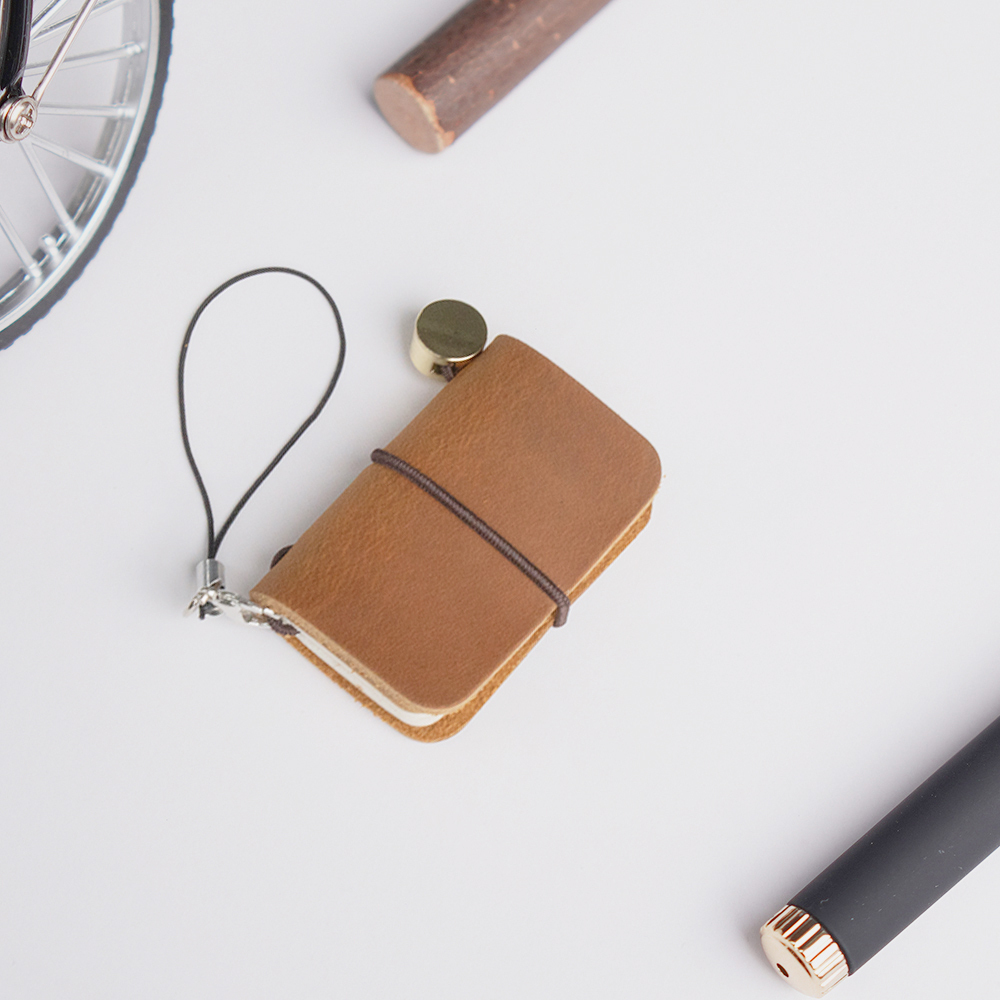 Ultra Mini notebook Traveler's manual Retro Leather style book Applicable to hang Decoration Diary book notepad 32 sheet 64 page: BLACK GOLD