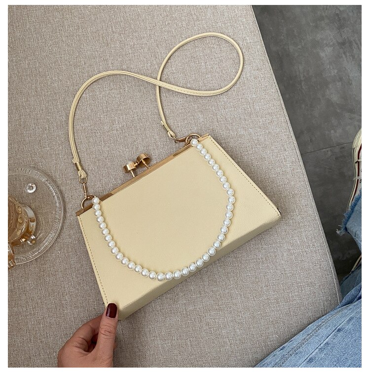 Trend Women PU Leather Bags Shoulder Pack Portable Pearls Handle Envelope Square Decorative Ladies Party Purse: 1