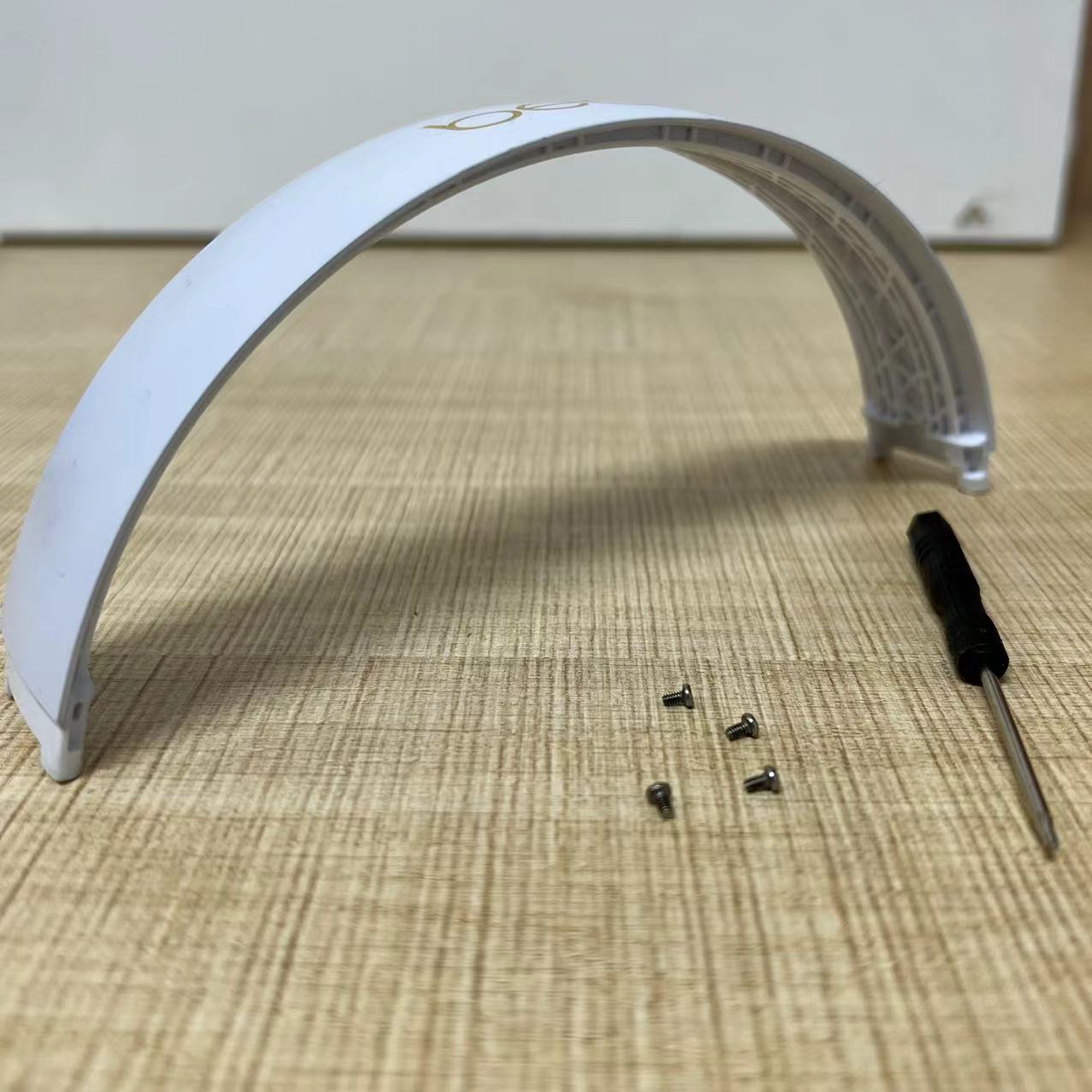 Diadema de plástico superior Original para Beats Studio 3 studio3, repuestos para reparación de auriculares, piezas de repuesto combinadas con tornillos: Blanco