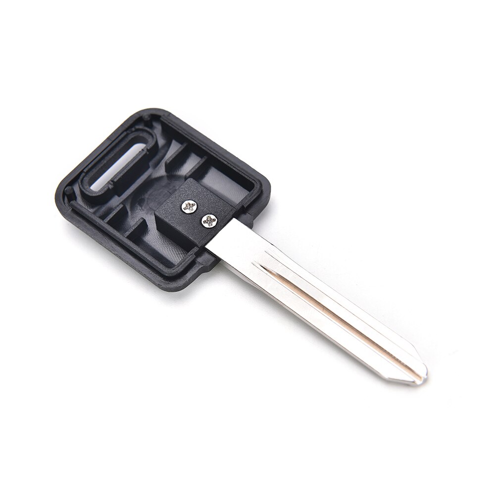 1pc fjärrnyckel för nissan oskuren tändning blank chippad bilnyckel med transponderchip för nissan