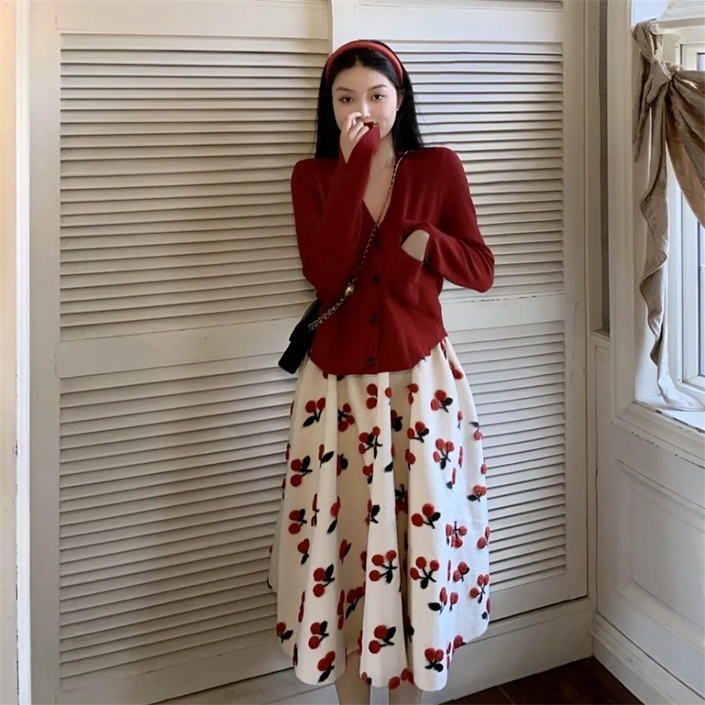 Kerst Zoete 2 Stuks Set Rode Gebreide V-hals Lange Mouwen Slits Trui Vest + Cherry Print Abrikoos Geplooide Maxi Rok vrouwen Pak