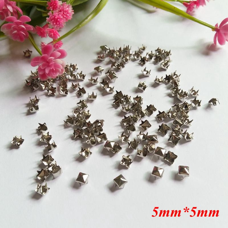 300pcs/lot Square rivet 5*5MM Four claw metal studs and decoration Spikes for clothing Garment Rivets for Clothes