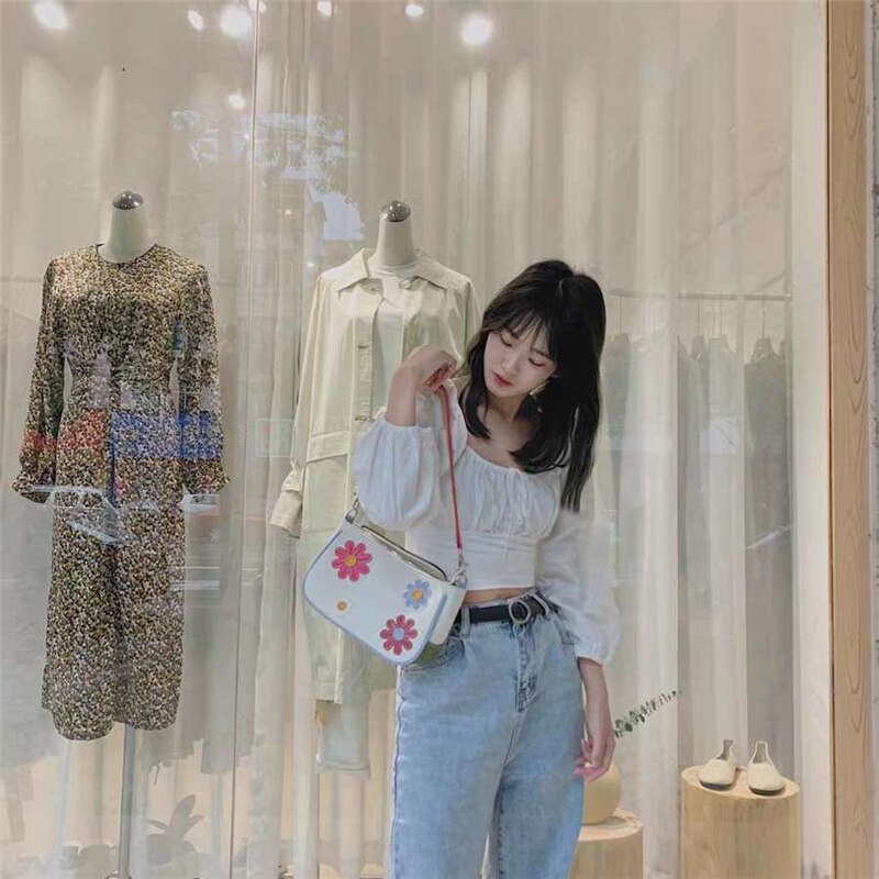 Vintage-damen-armtasche mit blumenmuster und kontrastfarbener handtasche, süße kleine schultertasche