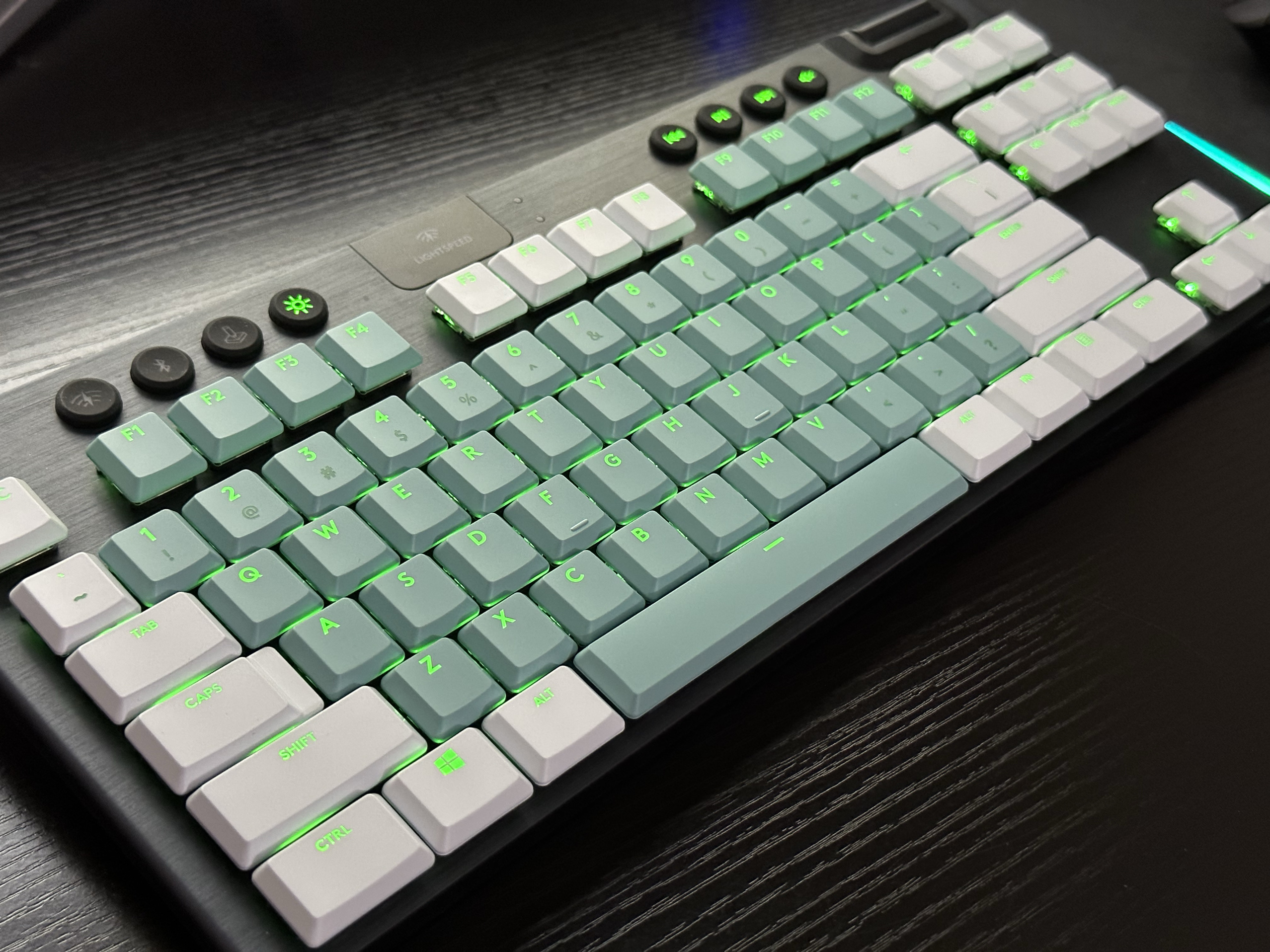 G913 tkl färgade tangenter trådbundna mekaniska speltangentbordsknappar  g913 g915 g913 g913 tkl  g813 tkl tangenter: Guld-
