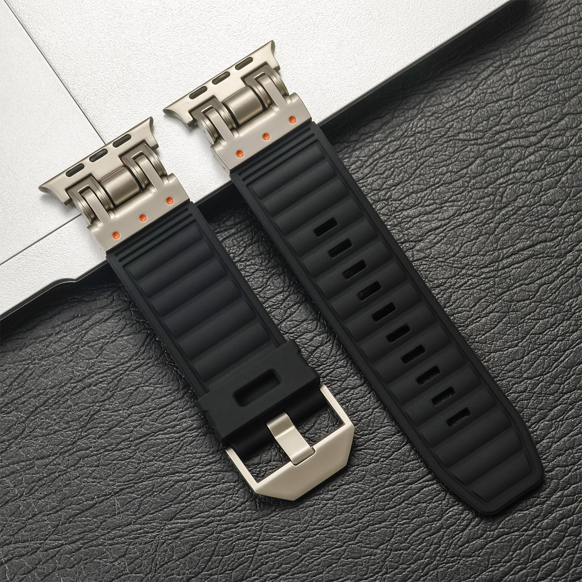 Sports silikone rem til apple watch ultra 2 49mm 45mm 44mm 42mm blød gummirem til iwatch serie 9 8 7 6 5 4 se herrearmbånd: Sort