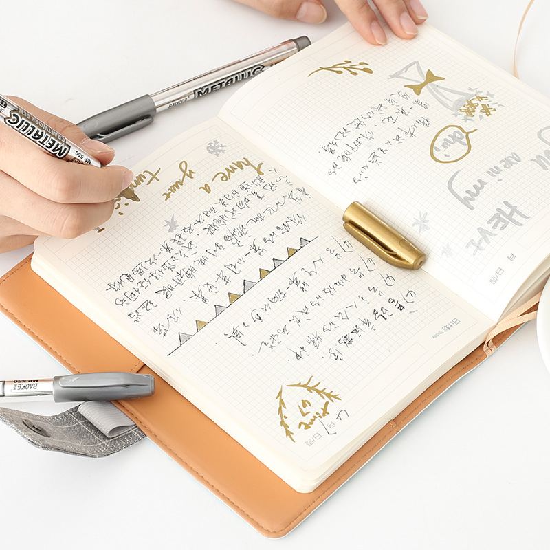 1-stück Metallischen Marker Stift DIY Karte Silber und Gold Farbe Stifte für Schwarz Papier/Glas/stoff/Holz/Felsen/Keramik/CD/Becher
