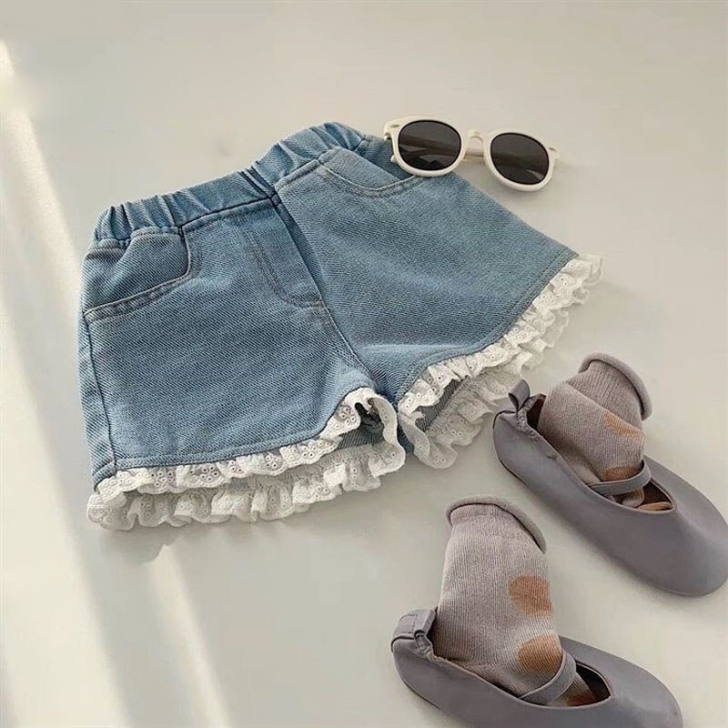 2022 estate nuovi bambini coreani carino dolce e confortevole pantaloncini di jeans morbidi pantaloncini di pizzo