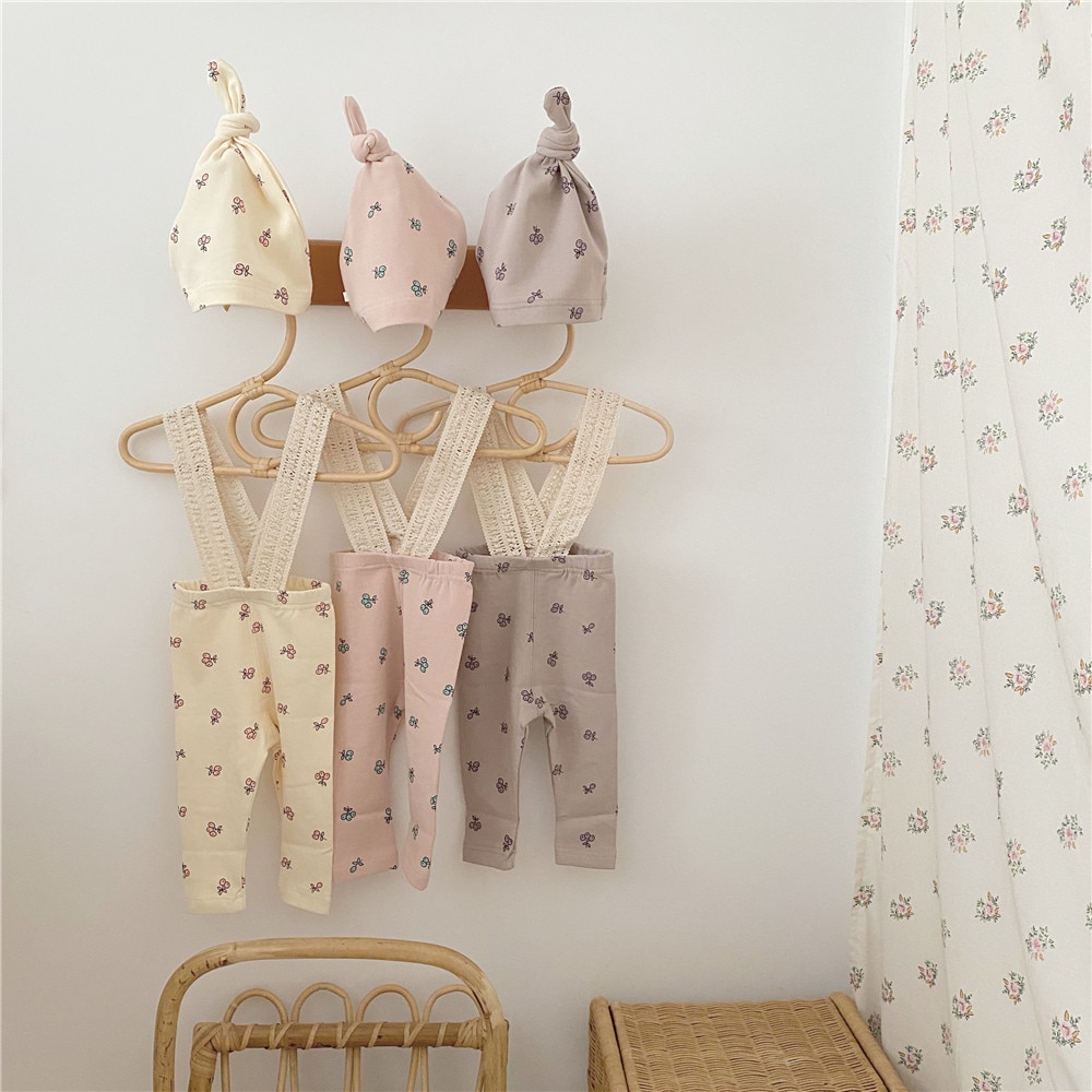 Herbst Baby mädchen reine baumwolle nette heidelbeere gedruckt Overall mit Kappen säuglings freundlicher spitze hosenträger hosen