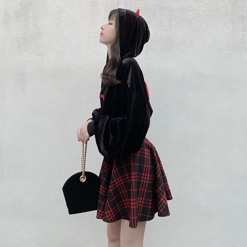 Nueva falda gótica de Punk de Harajuku para mujer, primavera , informal, roja, plisada, de lana, femenina, faldas con cordones