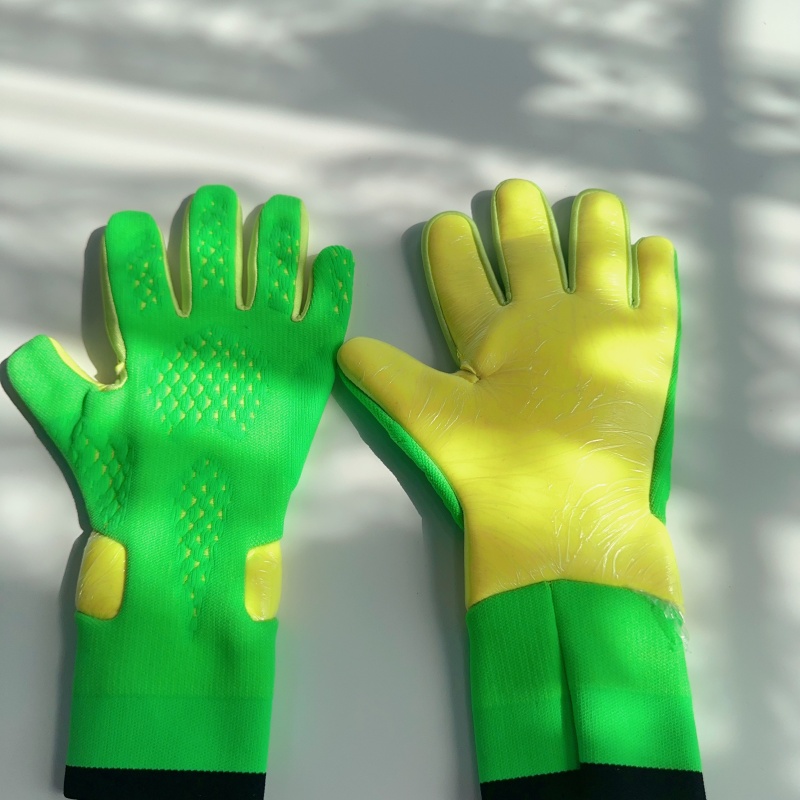 Power grip fotbollsmålvaktshandskar i förtjockad latex med halkskydd och slitageskyddande fingerskydd: Grön / M
