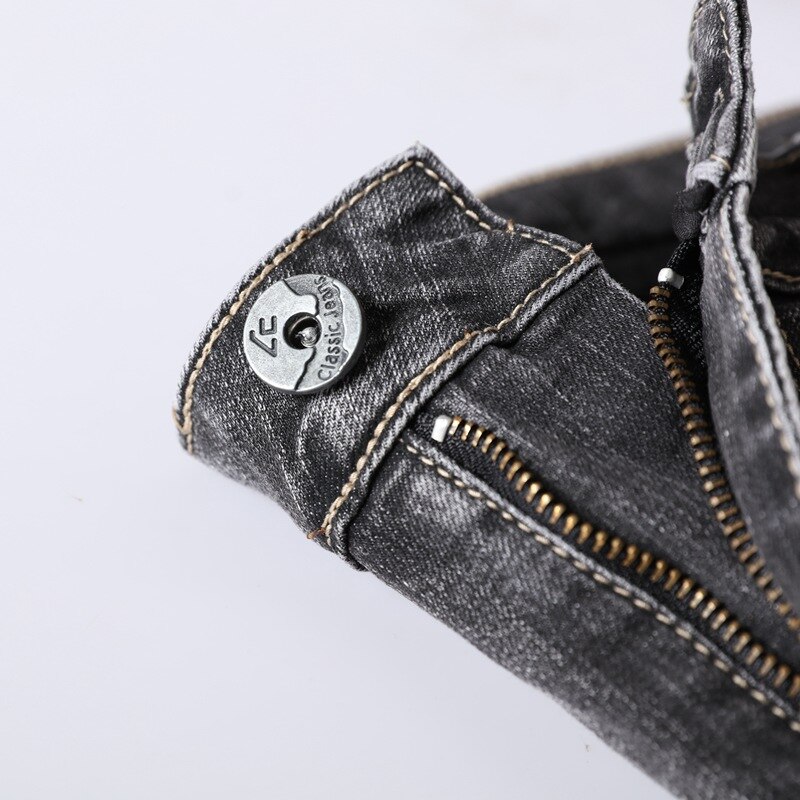 Gewassen italiaanse herenjeans van het merk balplein, rechte pasvorm, distressed en gescheurde jeans voor heren.