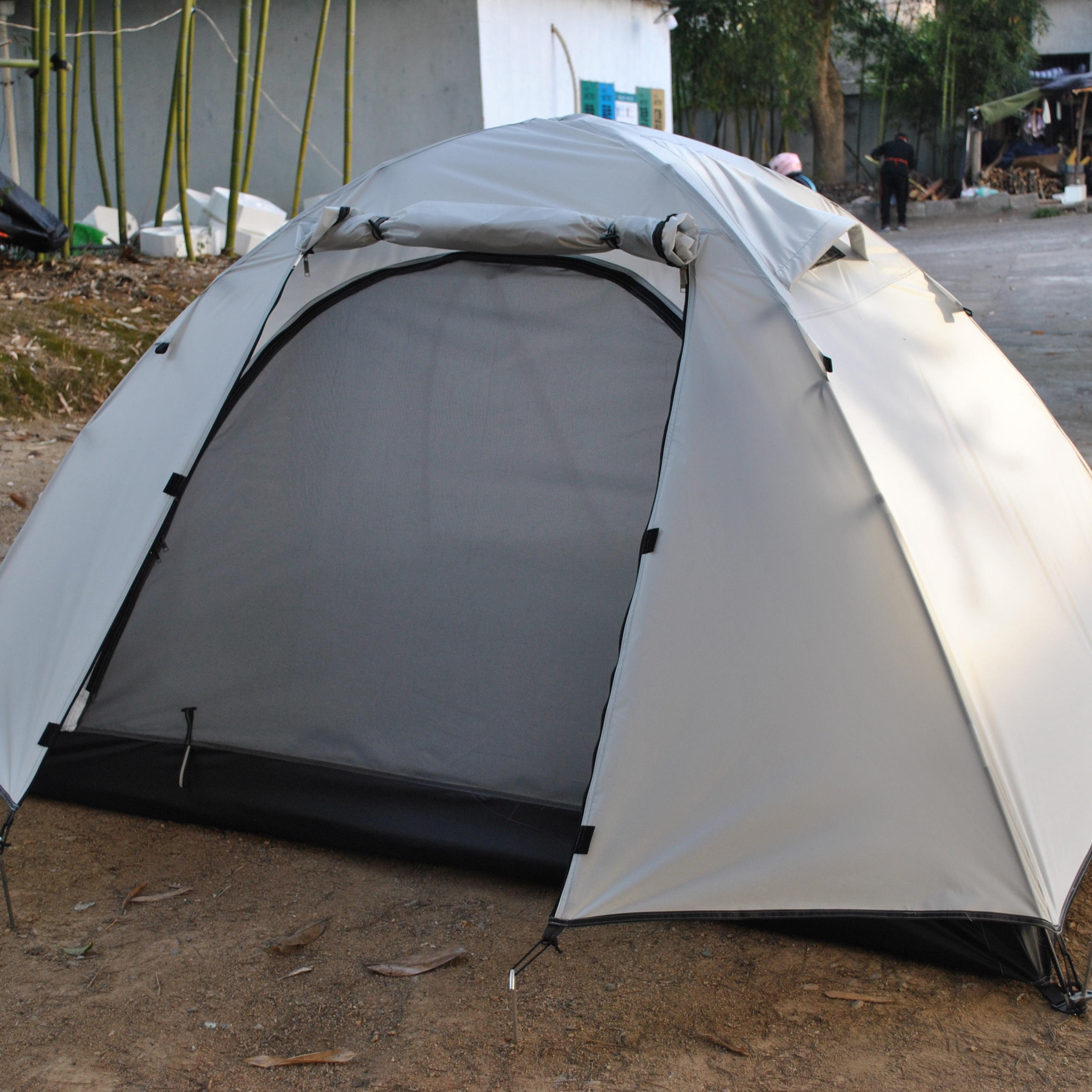 Campingzelt mit Regenschutz, 2 Zelt für 3 Personen, eingestellt in 10 Minuten, wetterfestes Zelt für Camping, Feste, Hinterhof, 2 Schichten: Weiß