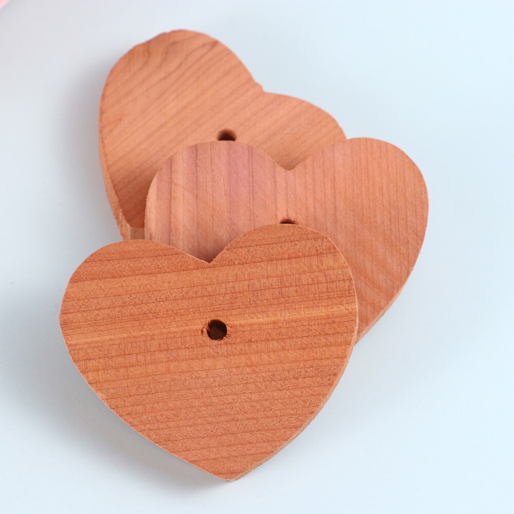 10pcs Cedar Wood Chips Heart Shape Cedar Wood Slices Mothproof Wardrobe Cedar Wood Chip