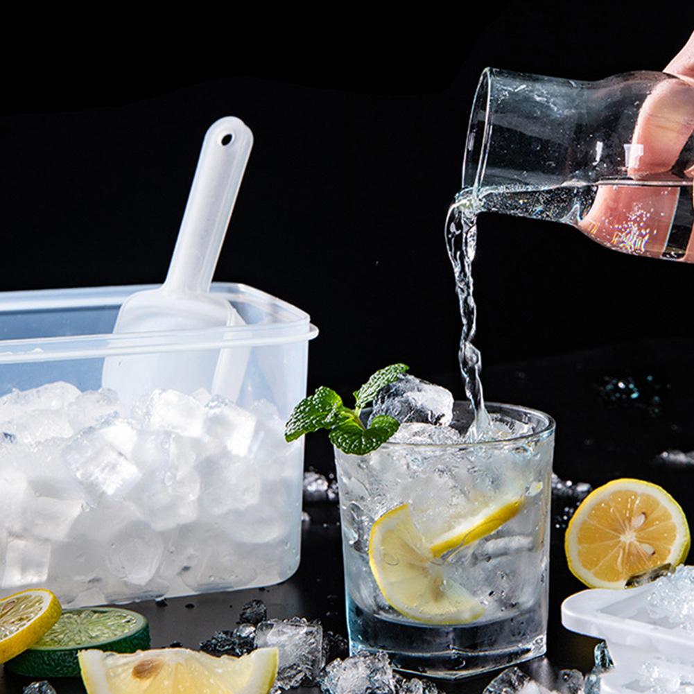 Soft Silicone Ice Tray Ice Modl Box Frozen Ice Cube Cold Drink Maker with Lid Household Refrigerator Quick Freezer 3.3L Ice Box