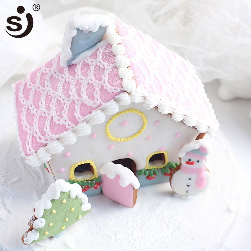 SJ 8Pcs Plastic 3d Baking Cookie Cutter Christmas Set House Snowman DIY Mould Cookie Moulding Clay Plastic Cutting