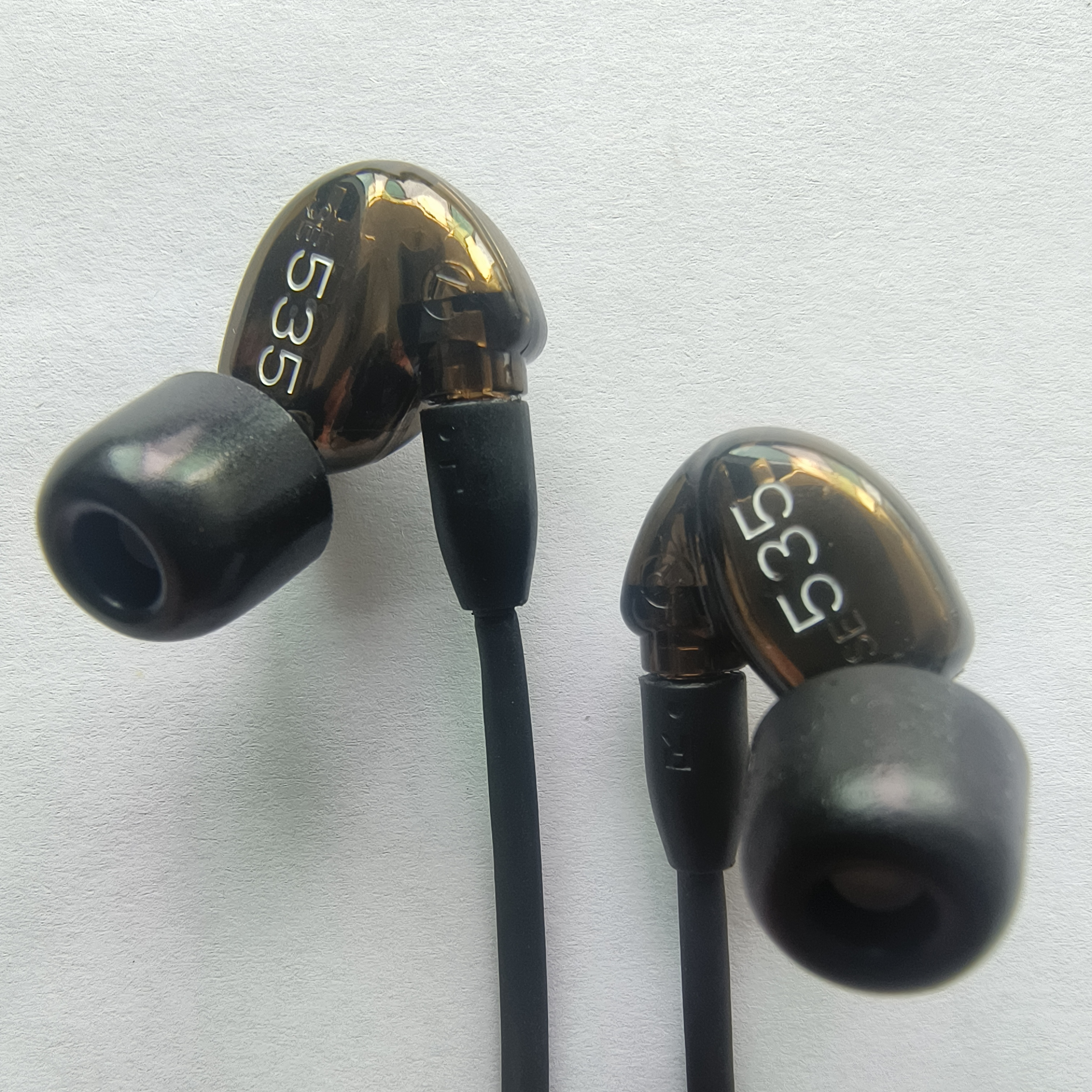 Headsets SE535 Afneembare oortelefoon Hi-fi stereo Headset SE 535 In-ear oortelefoons Aparte kabel met doos VS SE215