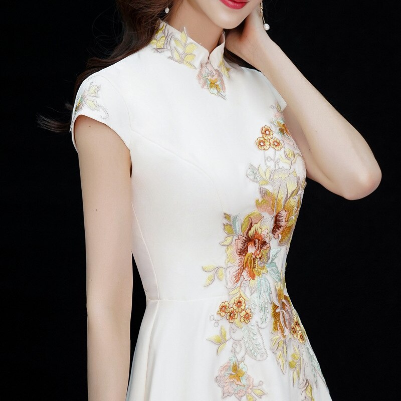 nueva luz champán bordado de La Flor de noche vestido de vestido de novia vestido para brindis Vestidos