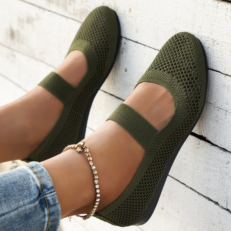 2024 scarpe basse da donna Slip on mocassini per maglieria per donna scarpe singole con punta tonda scava fuori moda mamma scarpe Casual per donna