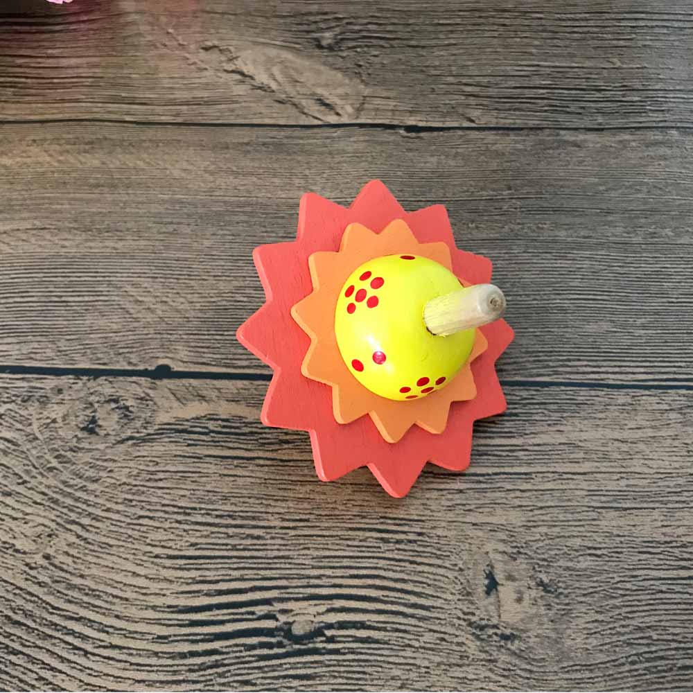 Brabd en mooie houten bloemvormige tol, klassiek speelgoed voor kinderen, vroeg educatief speelgoed, tol: Geel