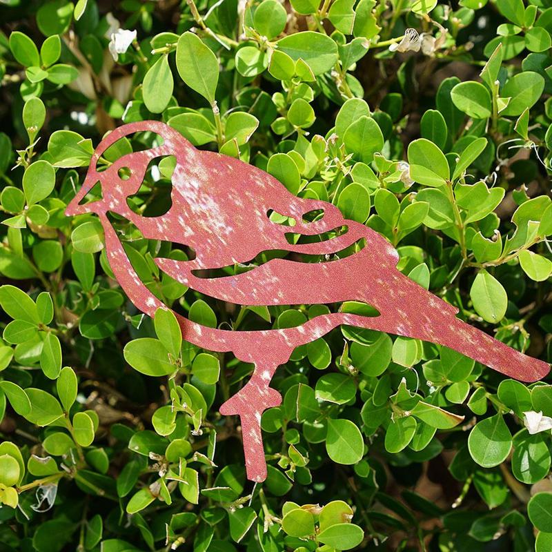 Rusty Metal Bird Garden Decoration Outdoor Fence Decor Sparrow Metal Birds Outdoors Garden Decoration Ornament Statues