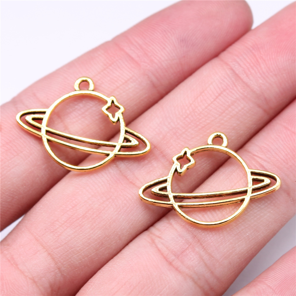 20pcs Saturn Planet Spark Star Solar System Saturn Universe Planet Charms For Jewelry Making