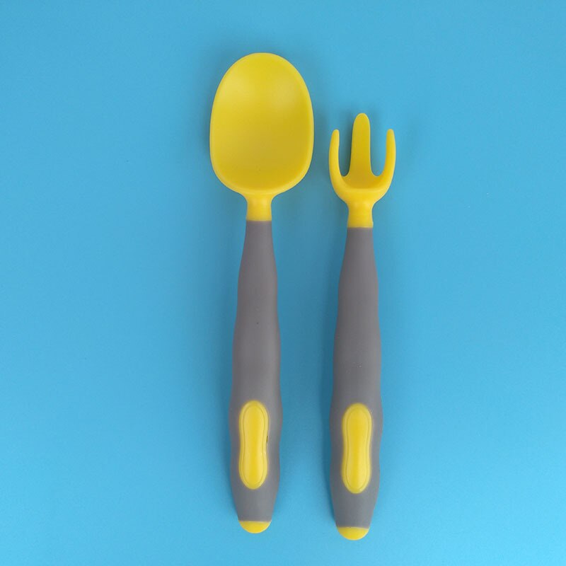 Juego de cucharas y tenedores para bebé, Set de 2 piezas para comida auxiliar, práctico flexible, PP, vajilla de entrenamiento para alimentación: 2