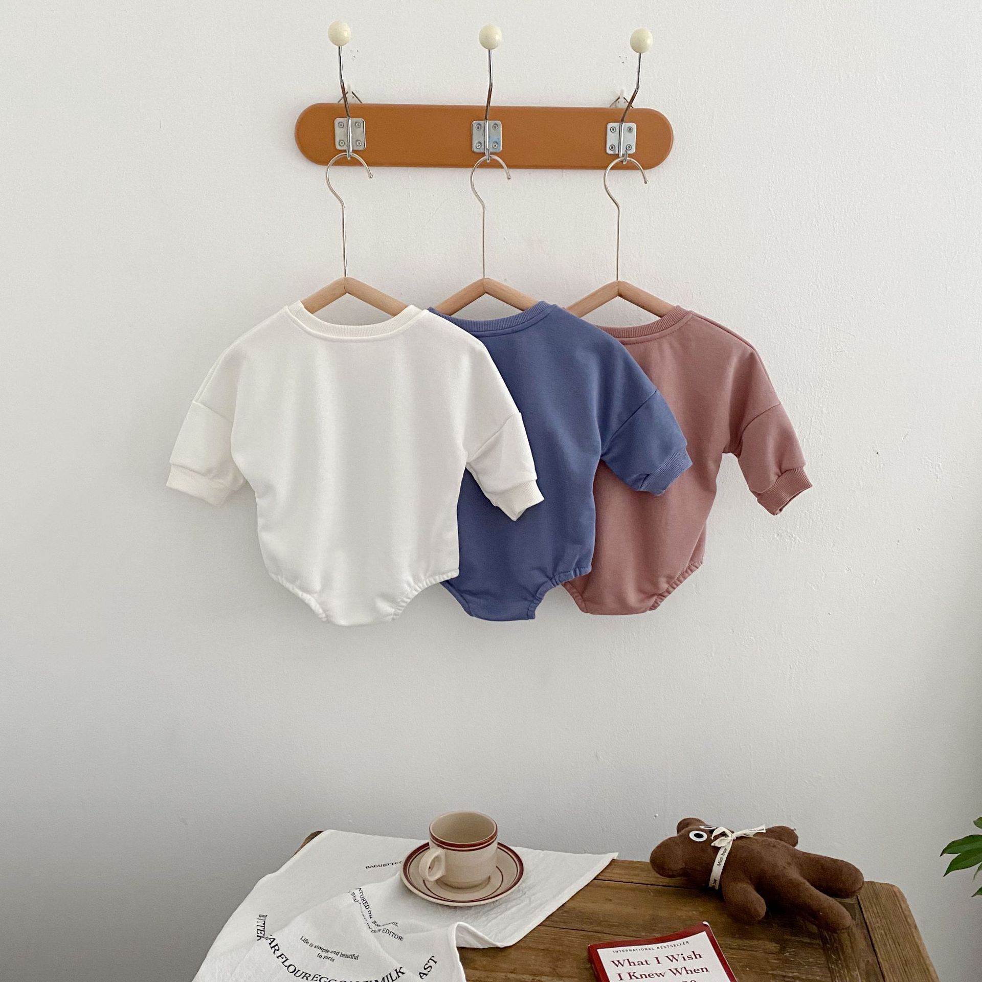 Body de manga larga para niña y bebé, ropa de algodón con estampado de oso a la , mono Infantil de 0 a 24 meses, novedad de Primavera de 2022