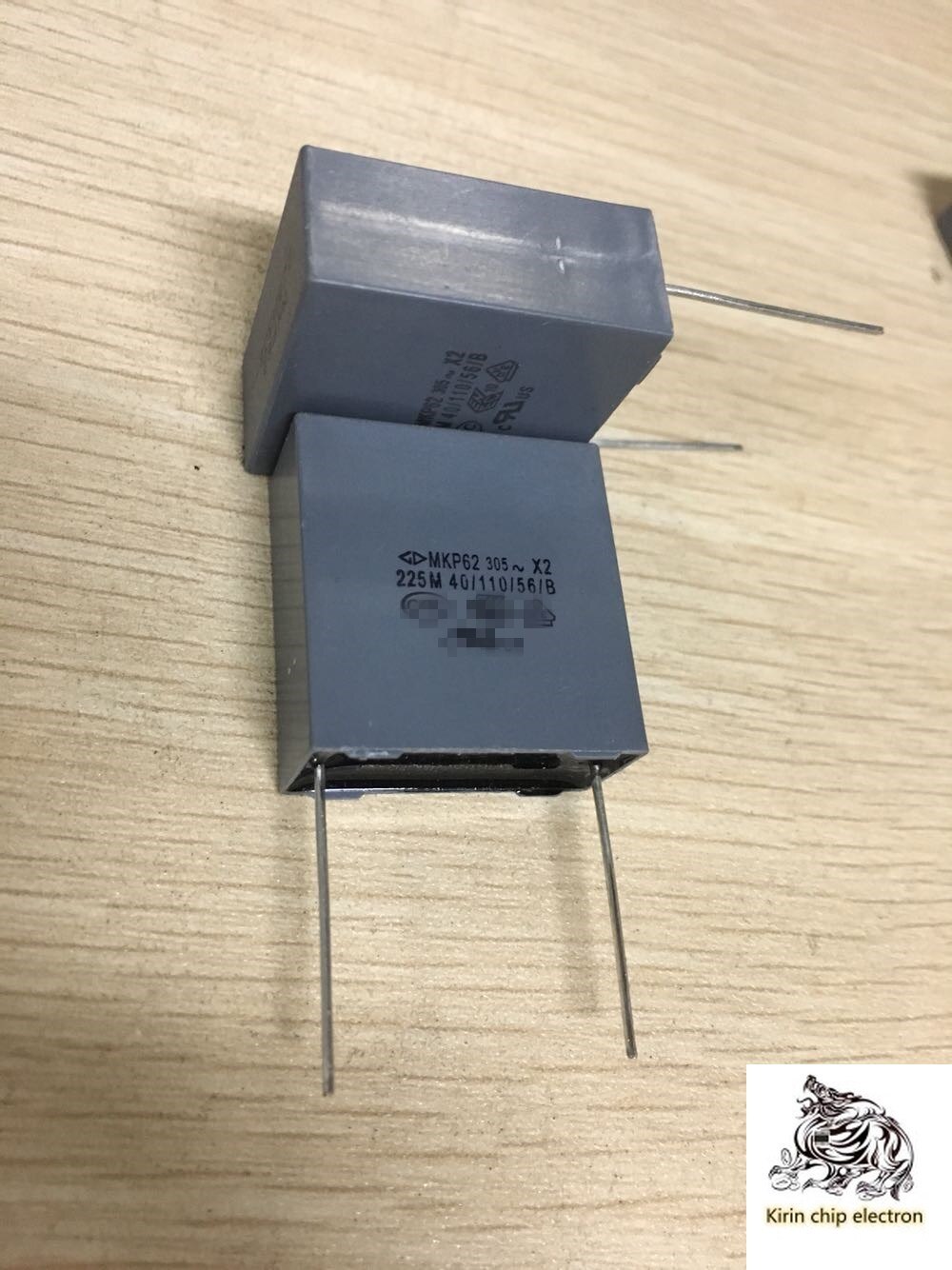 50 unids/lote de condensador 225 K M 305 ~ P22.5MM MKP62 225M 275VAC 2,2 uF