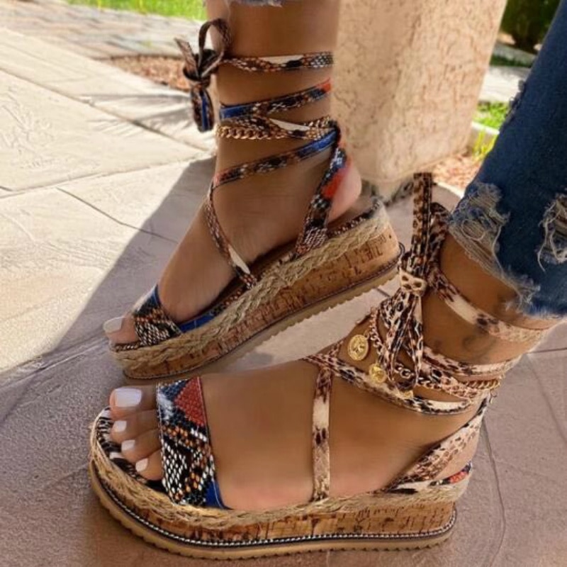 Sommer kvinder slange sandaler platform hæle tværbånd ankelblonder kigge tå strand fest damesko zapatos de mujer