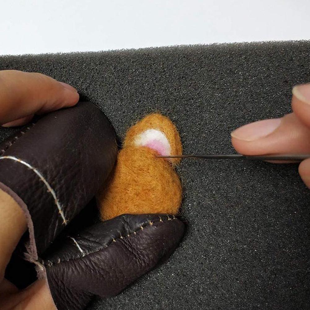 18Pcs Felting Needles Kits Wool Felt Pocked Needles Set Diy Craft Felt Tools with Wood Handle with Bottle Best for Kids