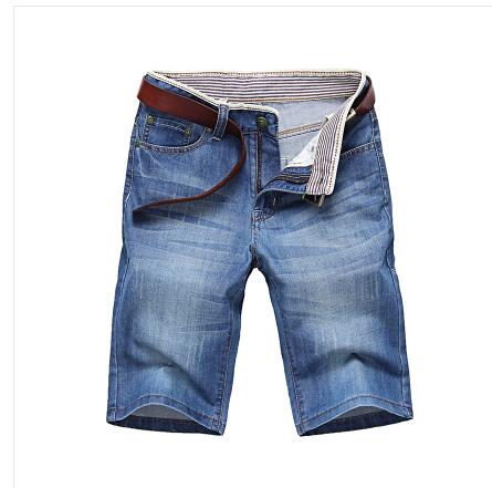 Classdim jeansshorts för män bra korta jeans herr bomull fast raka korta jeans man blå casual korta jeans: Ljusblå / 30
