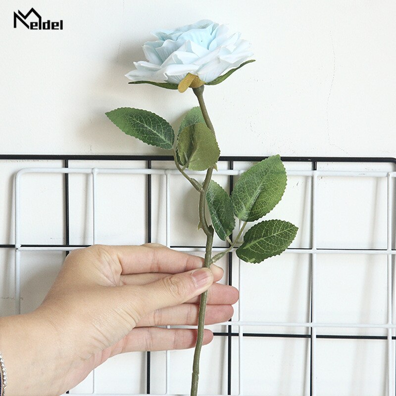 Meldel 1 gren bryllup kunstige roser blomster silke flores hjemme ball fest bursdag dekorativ hvit imitasjon roser floral: Lyse blå