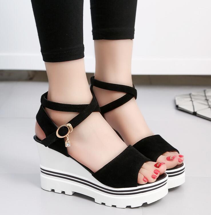 Sommer Koreanische Muffin fisch kopf frauen sandalen mit plattform sandalen wilden einfache schuhe schüttelte mit studenten in m698: Schwarz / 9