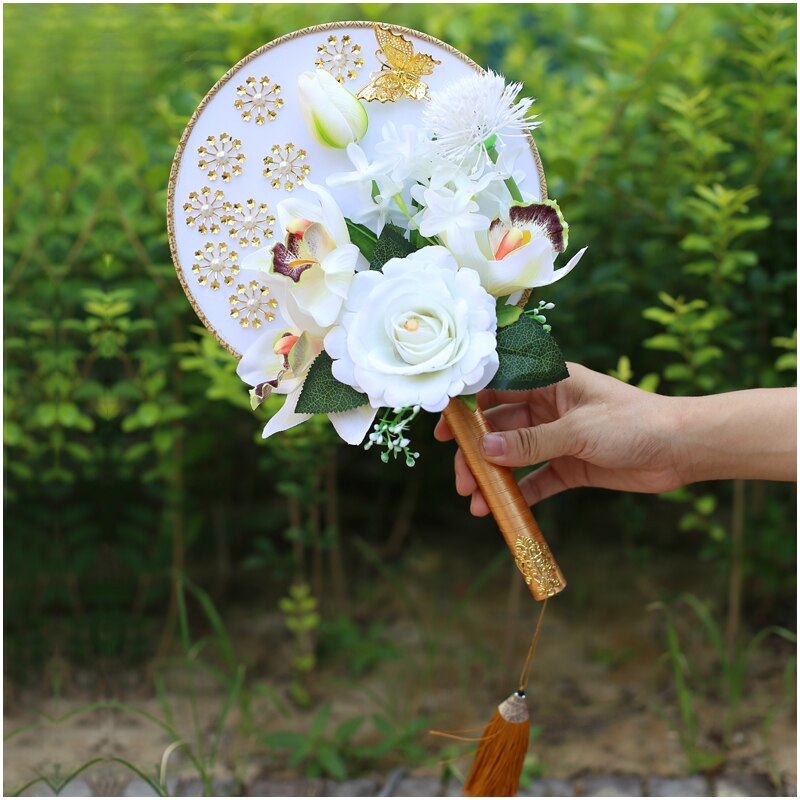 Kyunovia flor blanca amos de damas ramo broche ramo joyería buque novia flores de cristal ventilador estilo flor ramo de bodas ramo para niña D100: Blanco