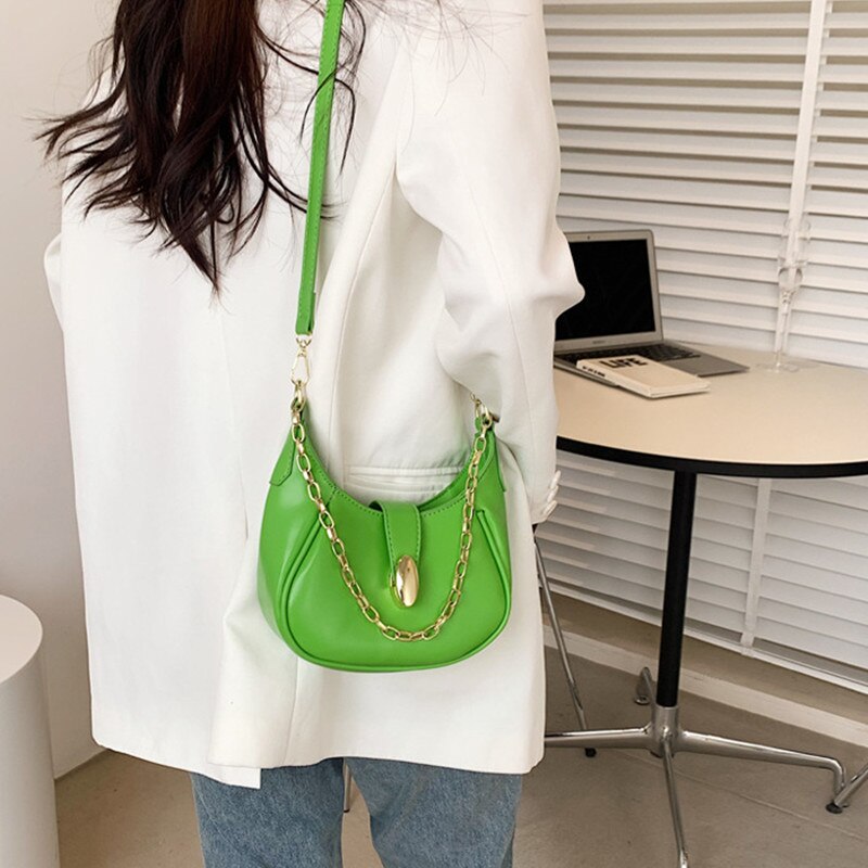 Borsa a tracolla da donna in tinta unita borse a tracolla in pelle Pu di alta qualità 2022 borsa a catena alla moda di nuovo arrivo per donna